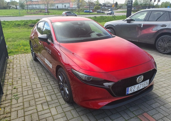 Mazda 3 cena 121500 przebieg: 2911, rok produkcji 2023 z Ożarów Mazowiecki małe 121